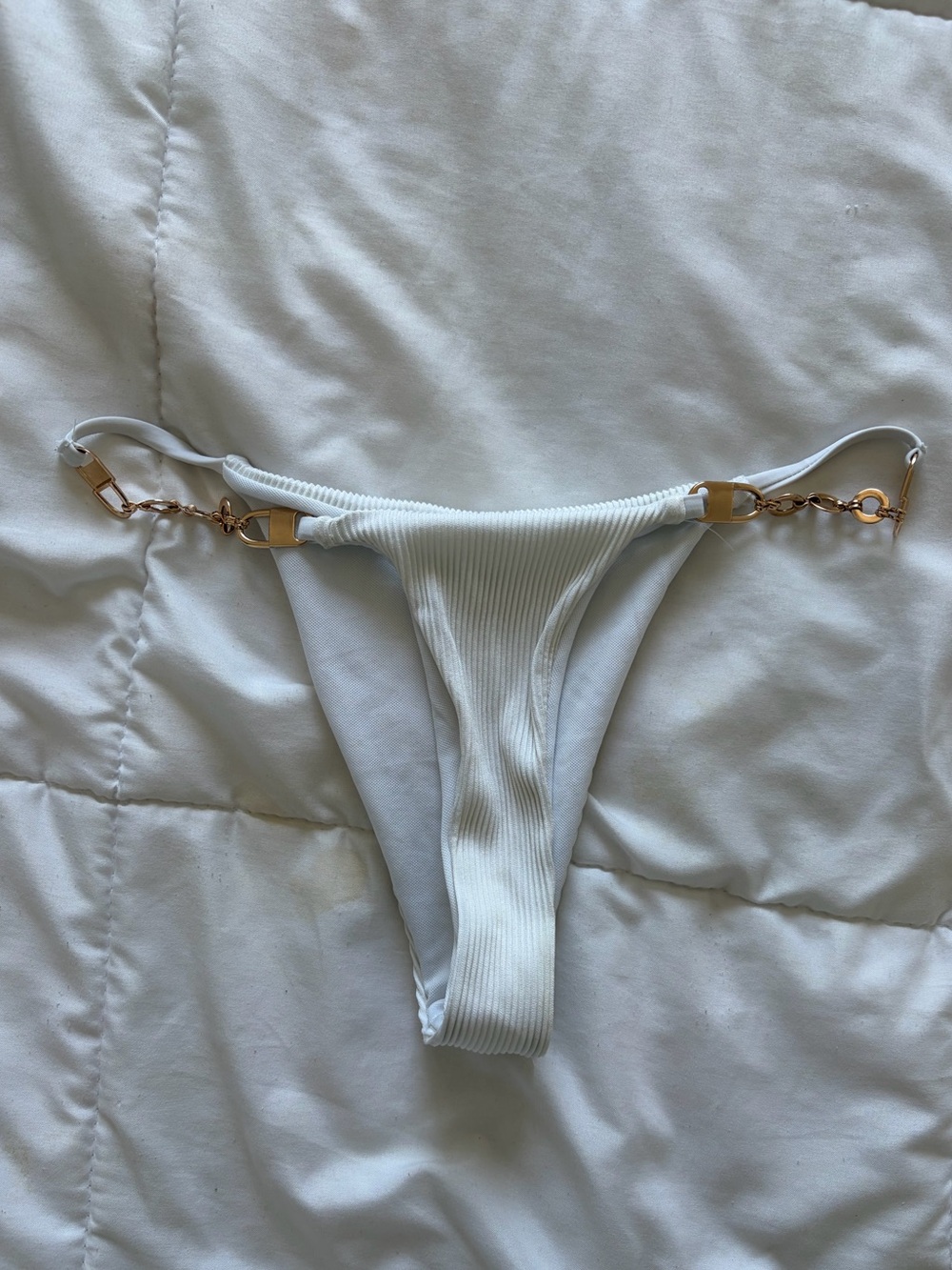 PLT White Ribbed Gold Chain Detail Triangle Bikini Set Size 2 - Picture 6 of 8
